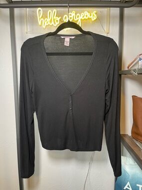 Victoria's Secret Black Long-Sleeve V-Neck Buttoned Tee